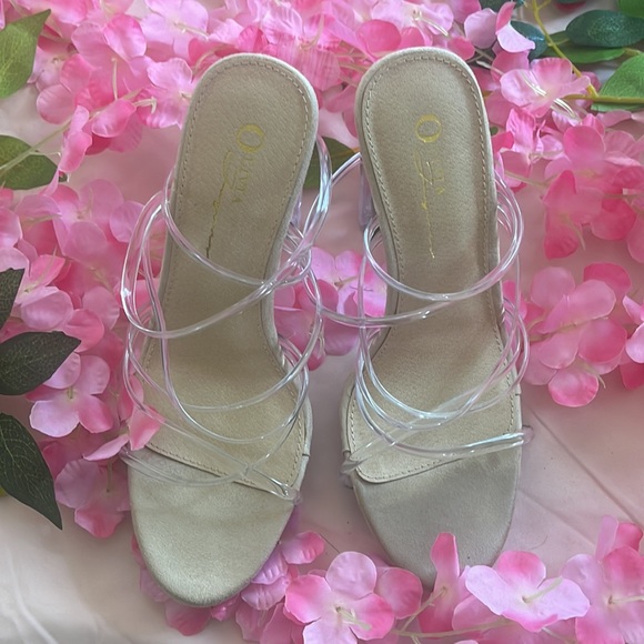 I wore them one time only! - Picture 2 of 4